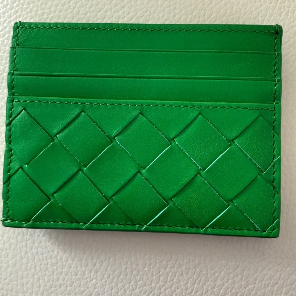 Bottega Veneta Vibrant Green Parakeet color Leather cardholder Accessory